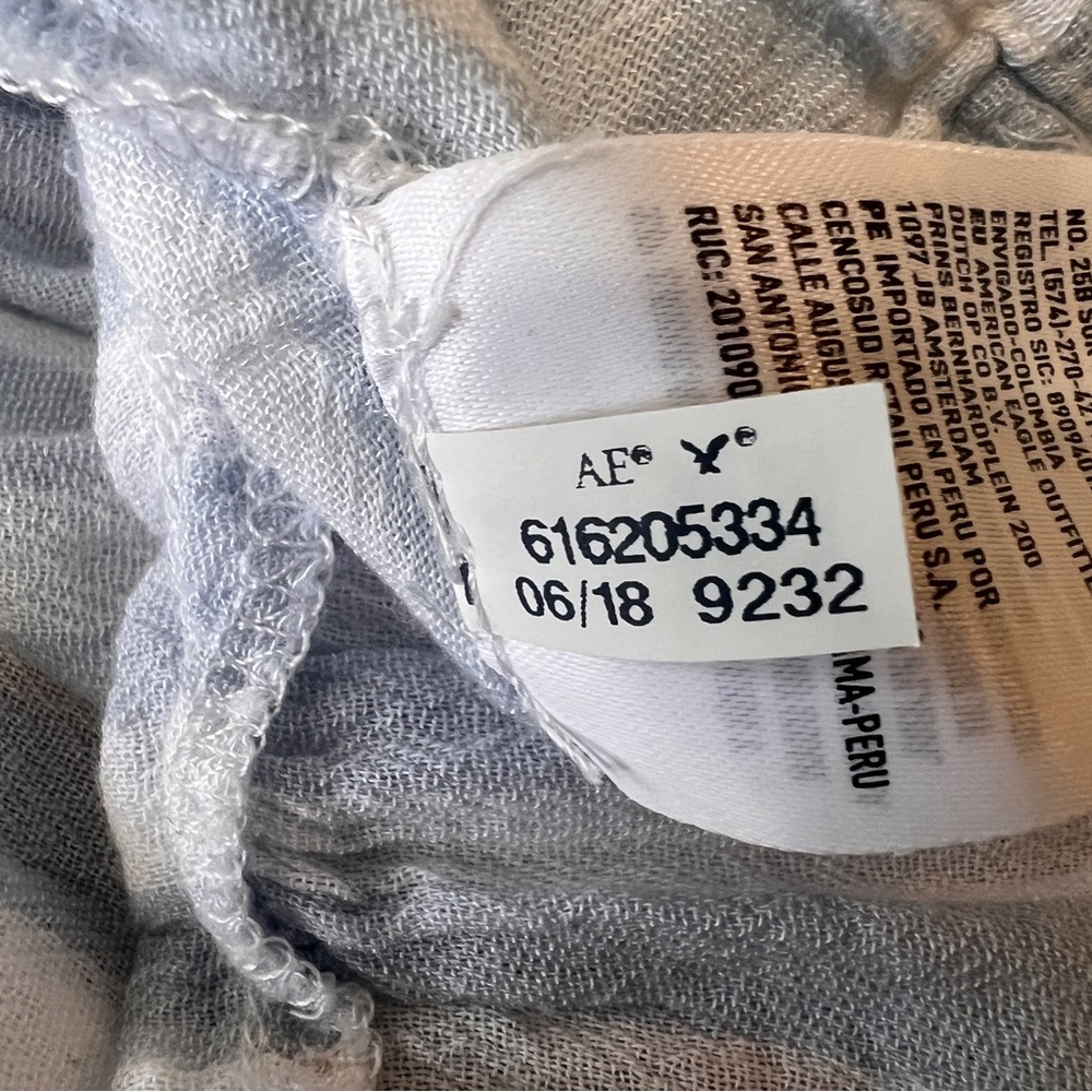 American Eagle Outfitters Light Blue & White Striped Crisscross Halter Top Sze M - Picture 6 of 6